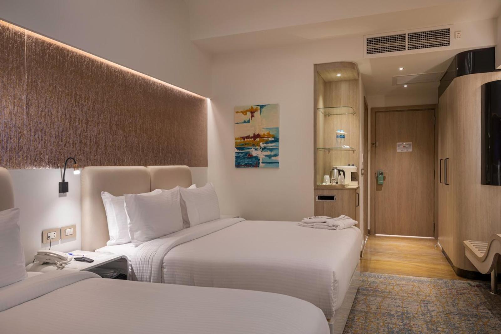 Mirage Hotel & Conference Center อเล็กซานเดรีย ภายนอก รูปภาพ Deluxe Room