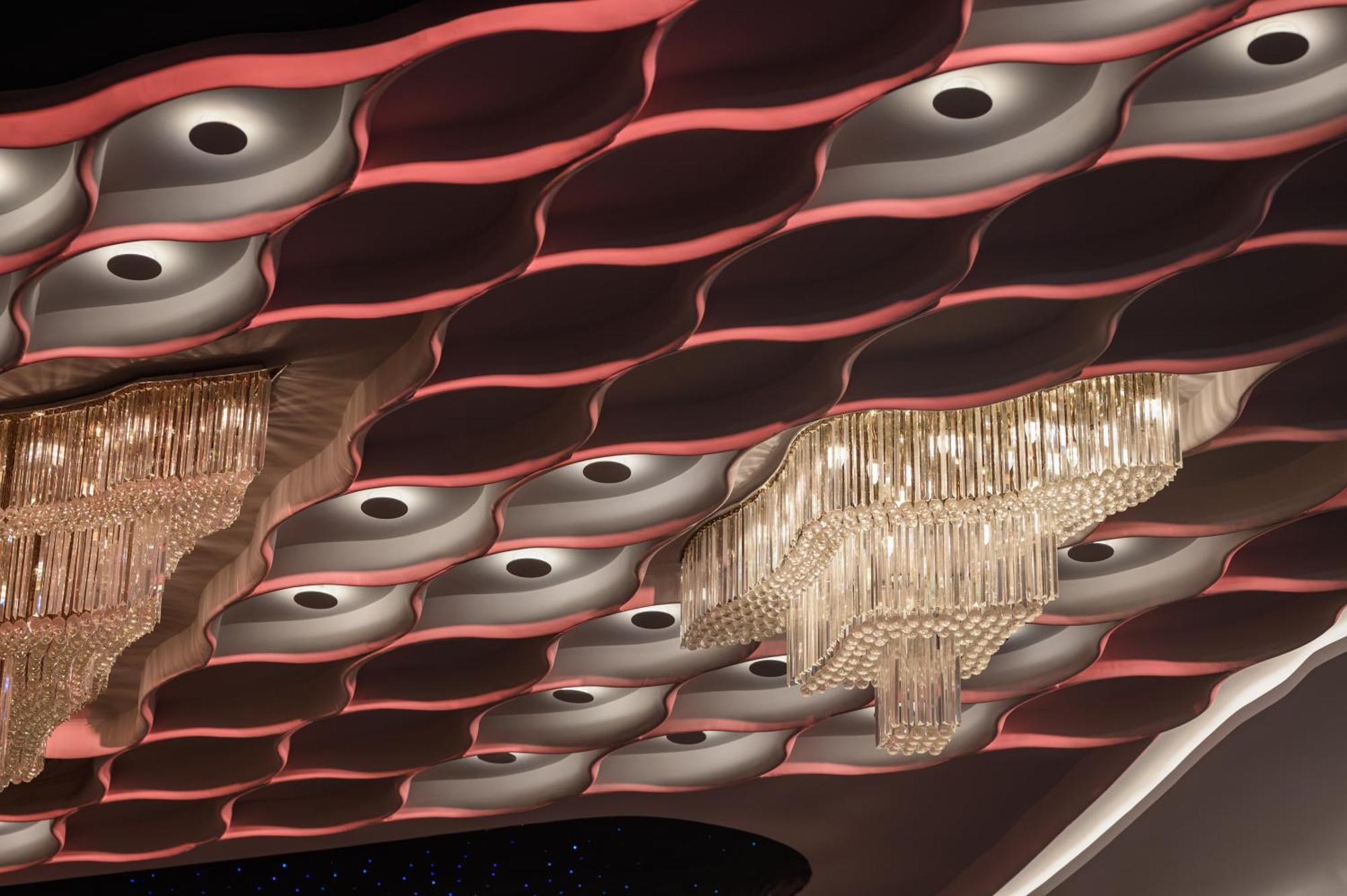 Mirage Hotel & Conference Center อเล็กซานเดรีย ภายนอก รูปภาพ The ceiling of the main hall
