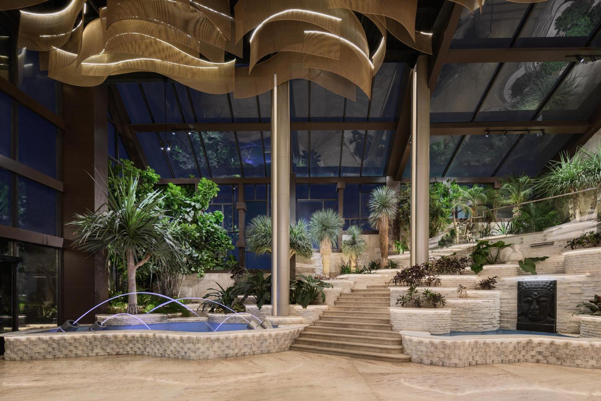 Mirage Hotel & Conference Center อเล็กซานเดรีย ภายนอก รูปภาพ The interior of the hotel